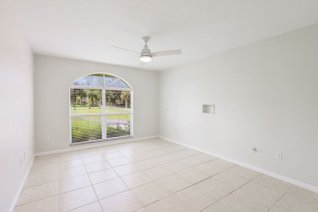 6581 Sable Ridge Ln, Naples, FL 34109