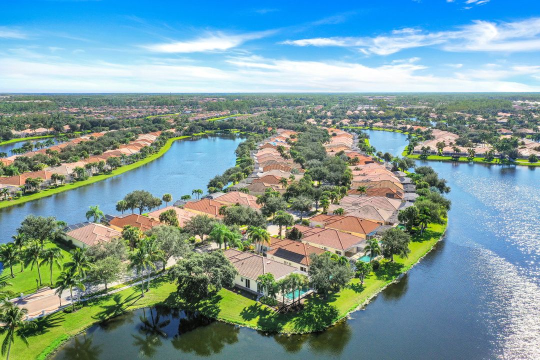 3826 Whidbey Way, Naples, FL 34119
