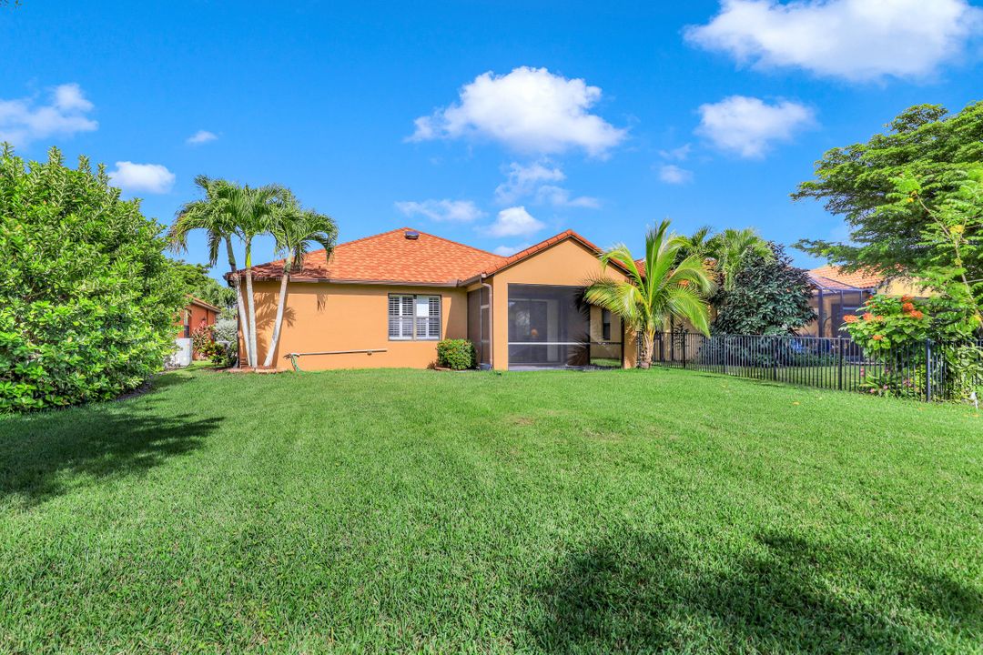 12168 Country Day Cir, Fort Myers, FL 33913