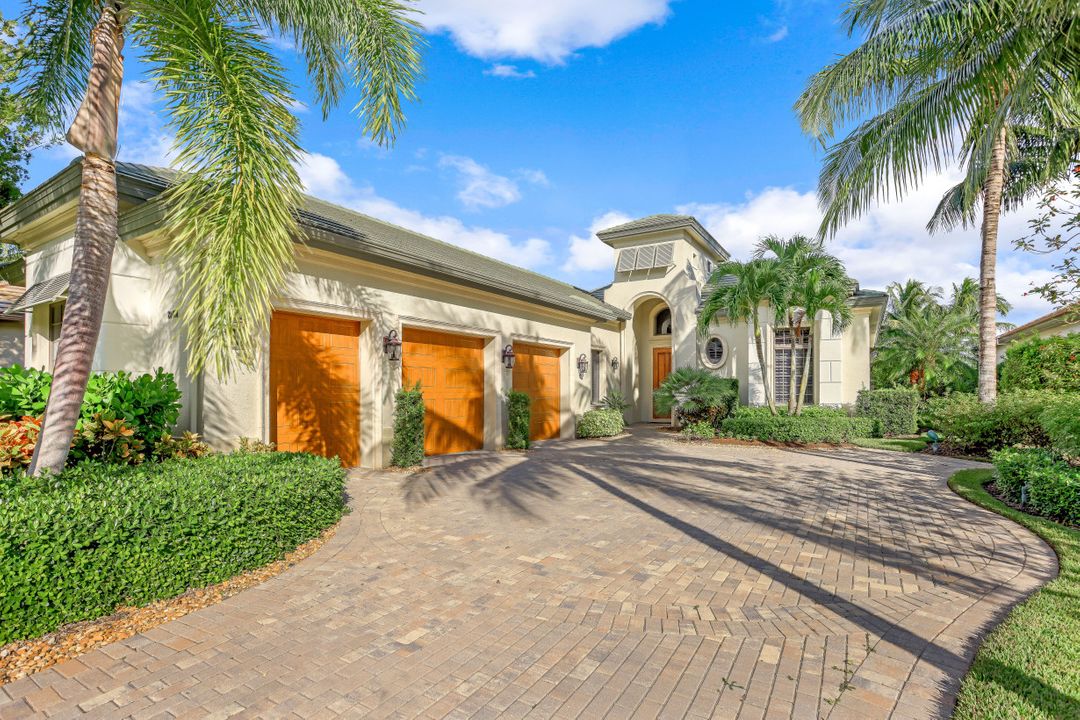 28618 La Caille Drive, Naples, FL 34119