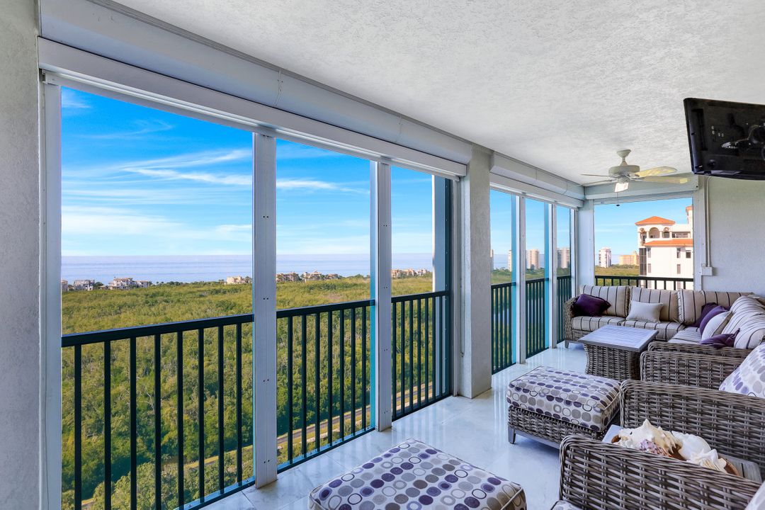 7515 Pelican Bay Blvd #21C, Naples, FL 34108