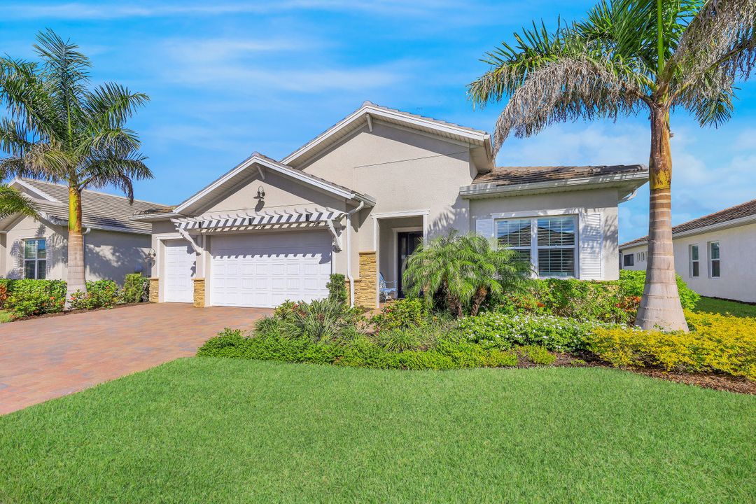 14711 Kelson Cir, Naples, FL 34114