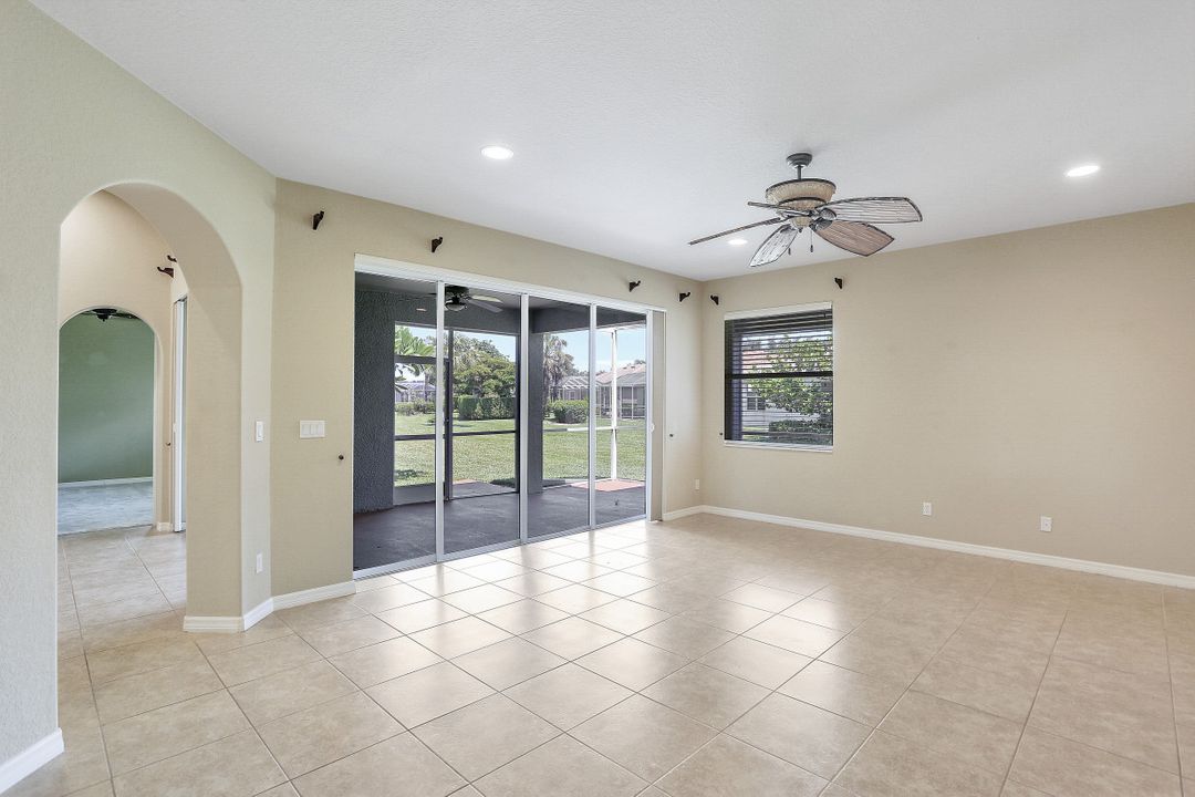 3967 Ruxton Rd, Naples, FL 34116