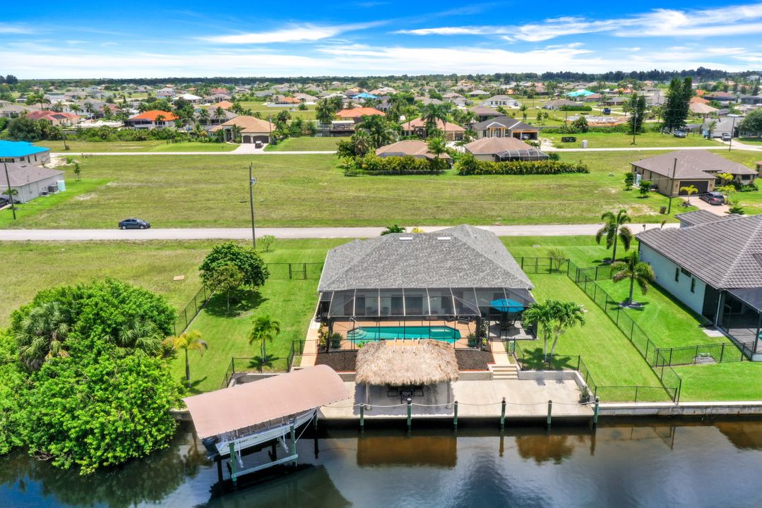 1434 NW 38th Pl, Cape Coral, FL 33993