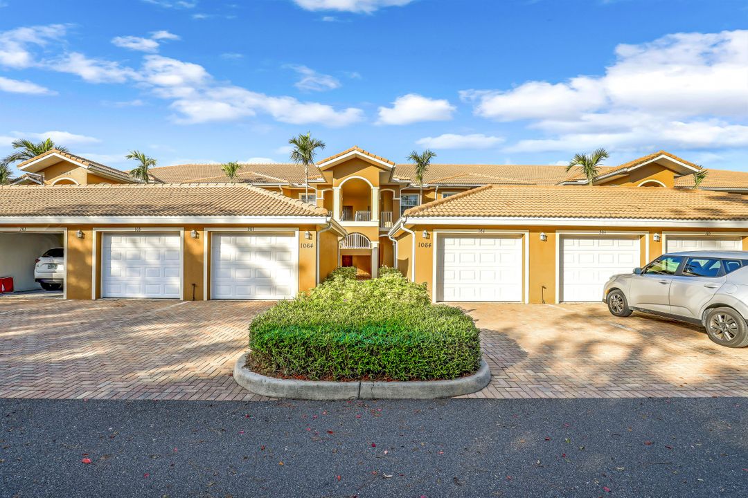 1064 Winding Pines Circle #208, Cape Coral, FL 33909