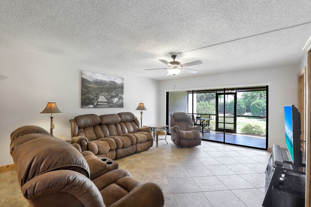 1782 Imperial Golf Course Blvd #c-104, Naples, FL 34110