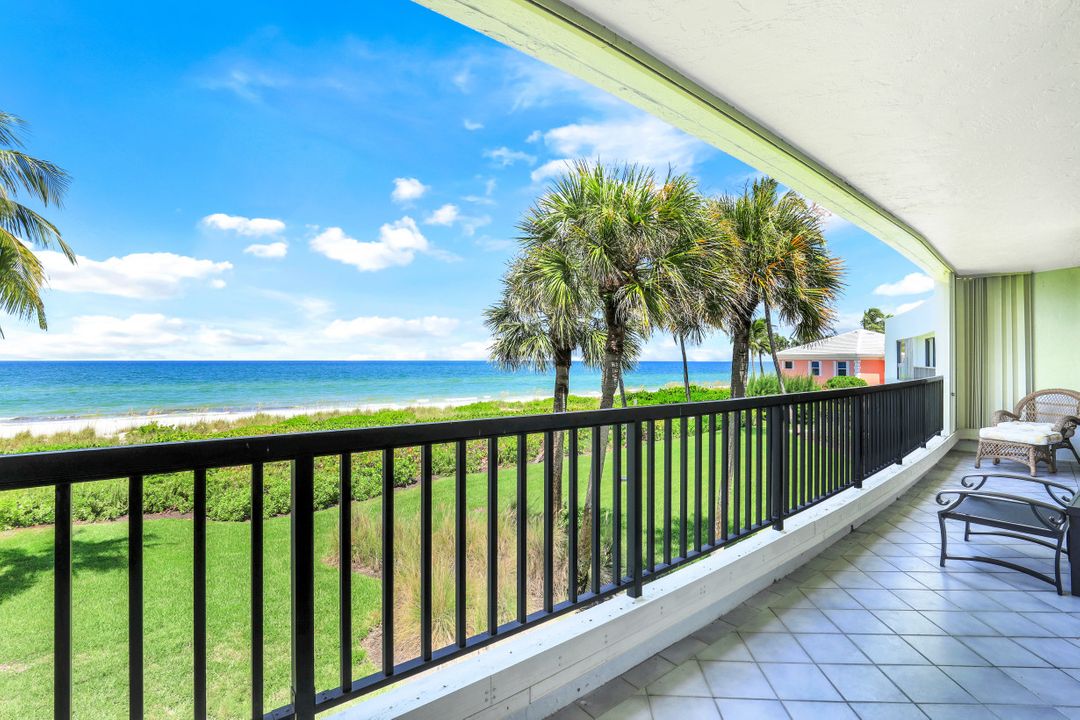 2396 Gulf Shore Blvd N #203, Naples, FL 34103