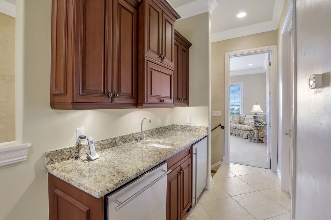 1404 Butterfield Ct, Marco Island, FL 34145