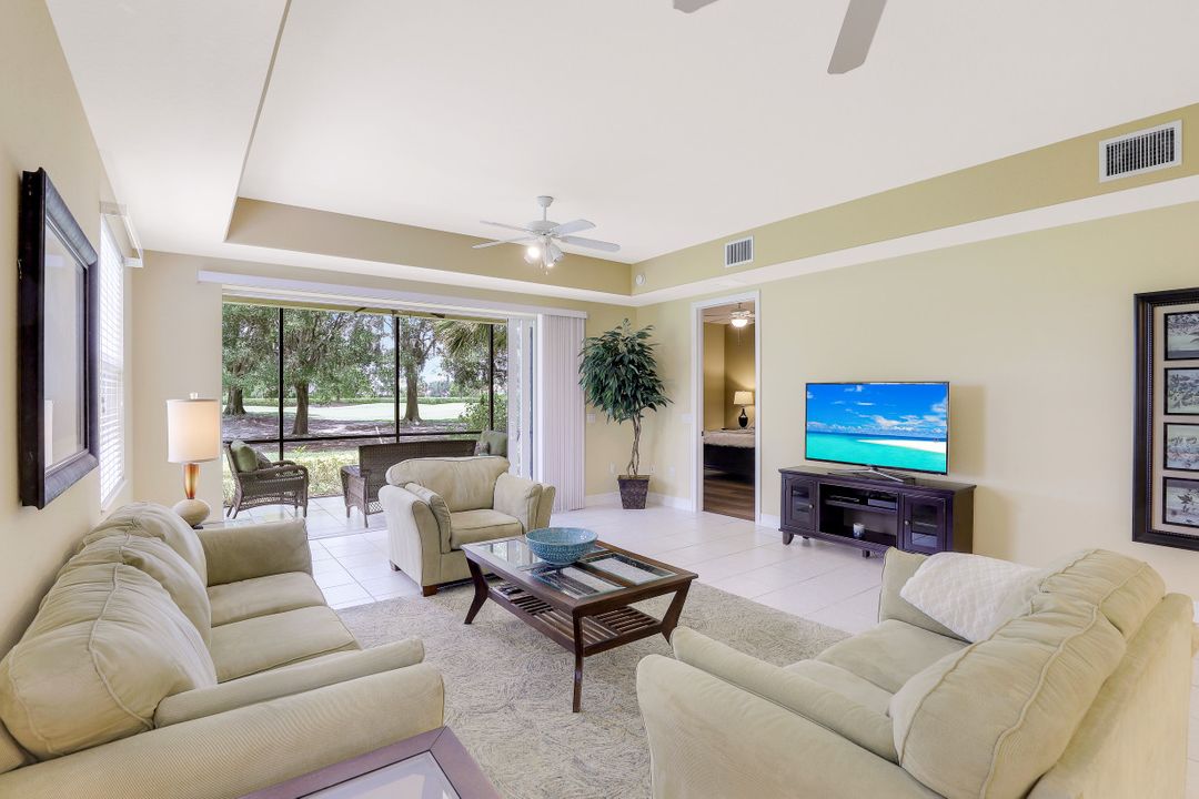 8649 Champions Point #1201, Naples, FL 34113