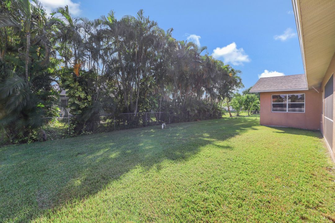 2214 SW 50th St, Cape Coral, FL 33914