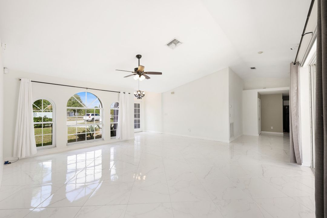 591 Pierre Cir, Lehigh Acres, FL 33974