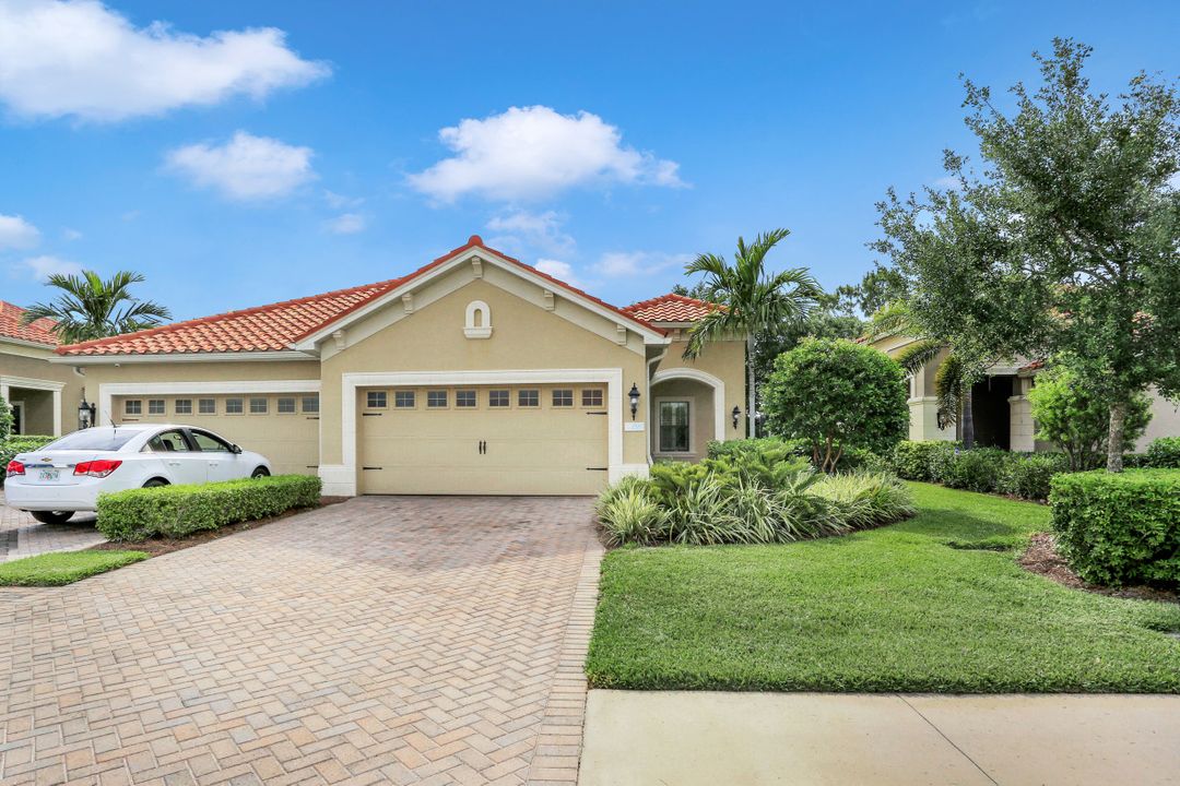 4569 Waterscape Ln, Fort Myers, FL 33966