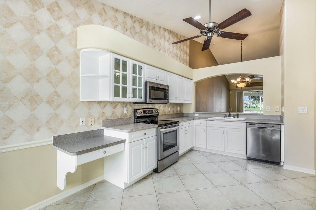 8388 Ibis Cove Cir, Naples, FL 34119