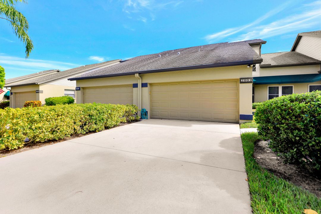 2002 McGregor Park Cir, Fort Myers, FL 33908