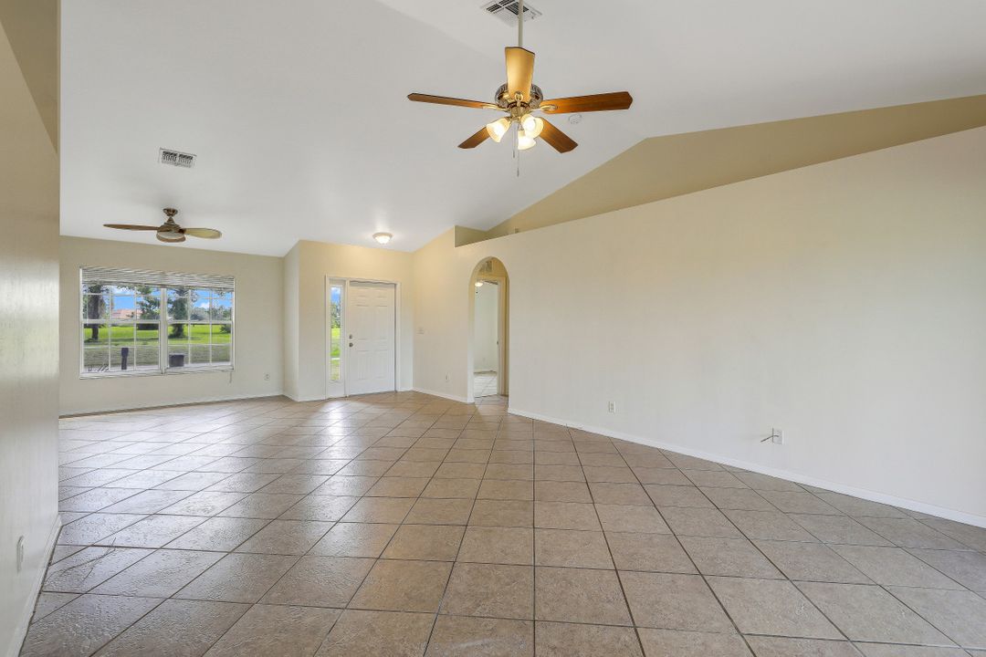 2612 NW 25th Ln, Cape Coral, FL 33993