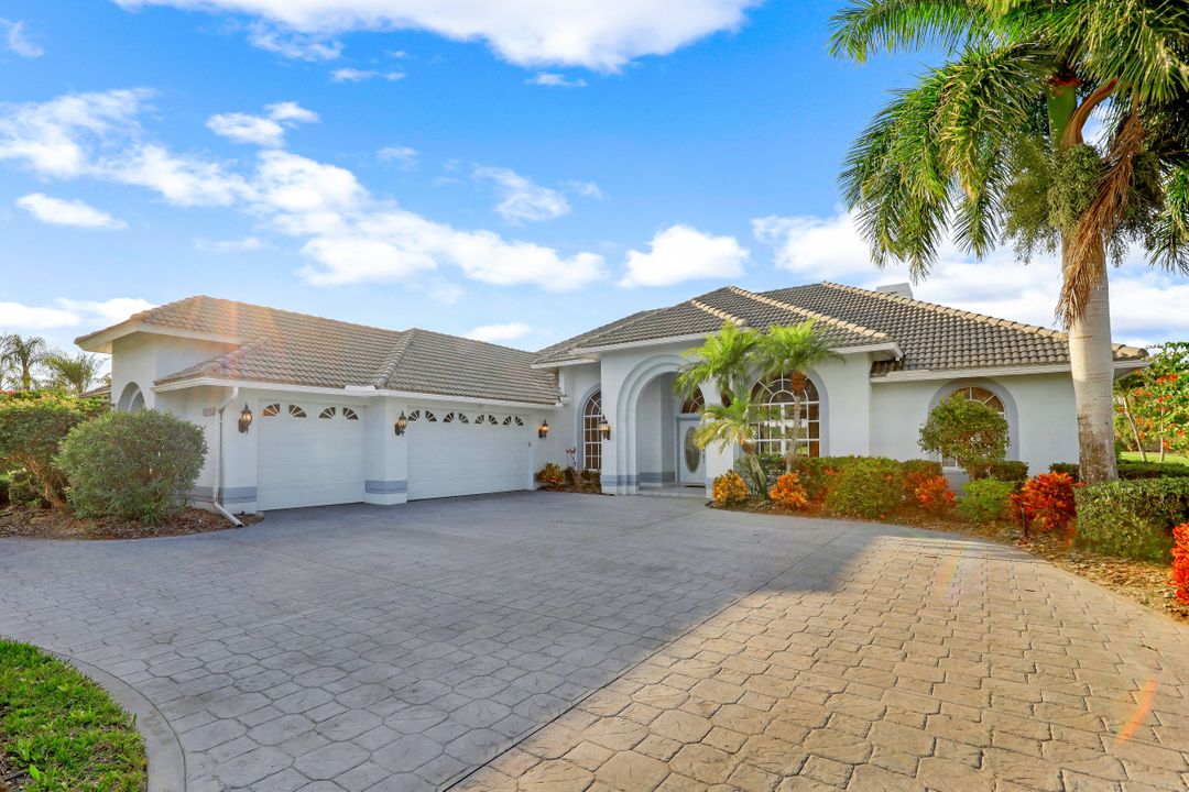 19259 Vintage Trace Cir, Fort Myers, FL 33967
