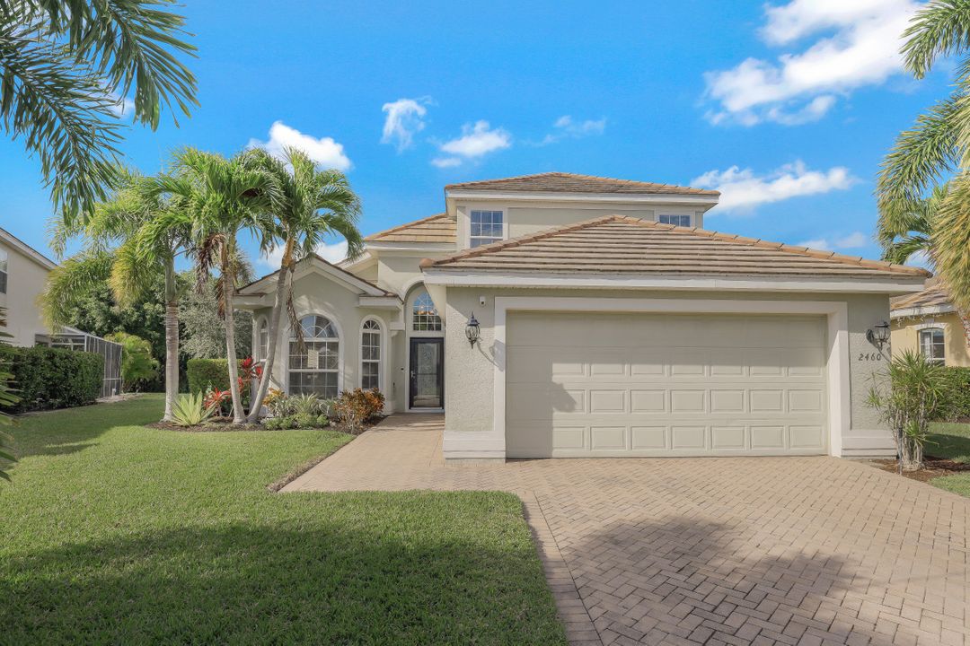 2460 Blackburn Cir, Cape Coral, FL 33991