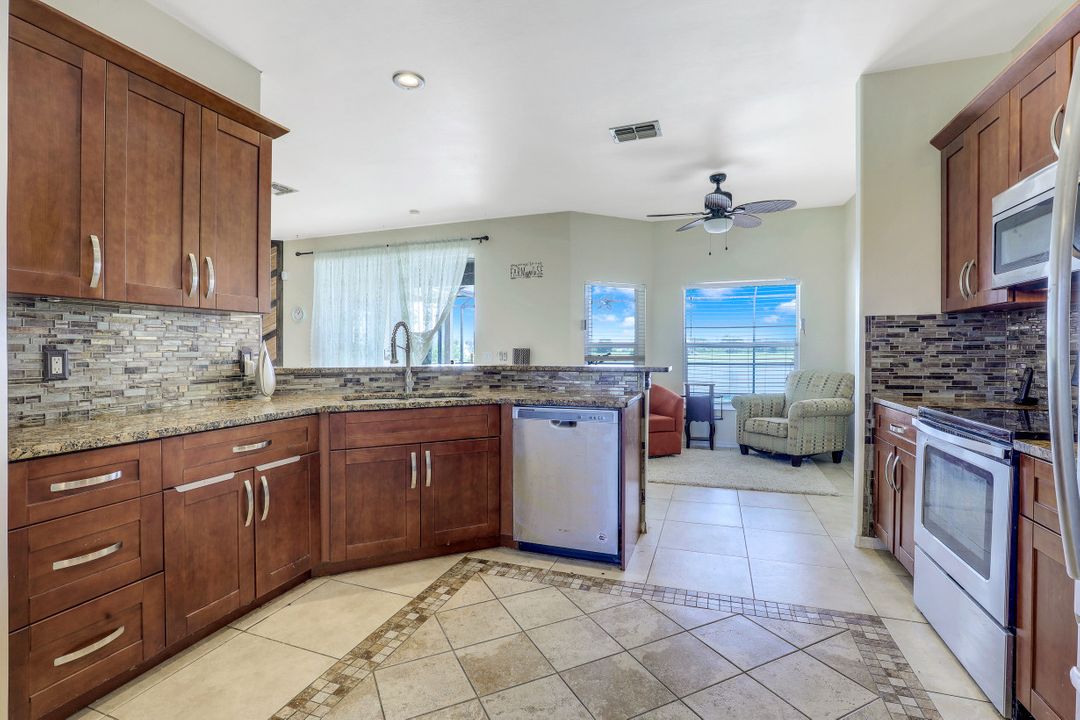 413 NW 24th Pl, Cape Coral, FL 33993