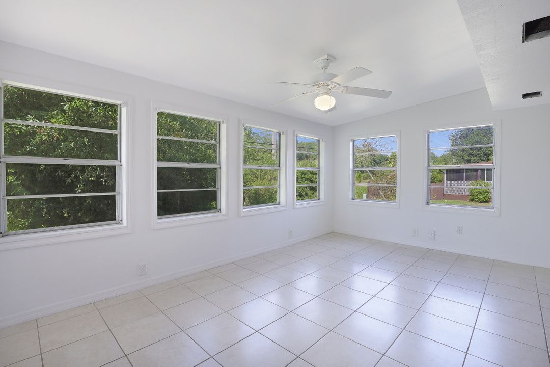 15780 Treasure Island Ln, Fort Myers, FL 33905