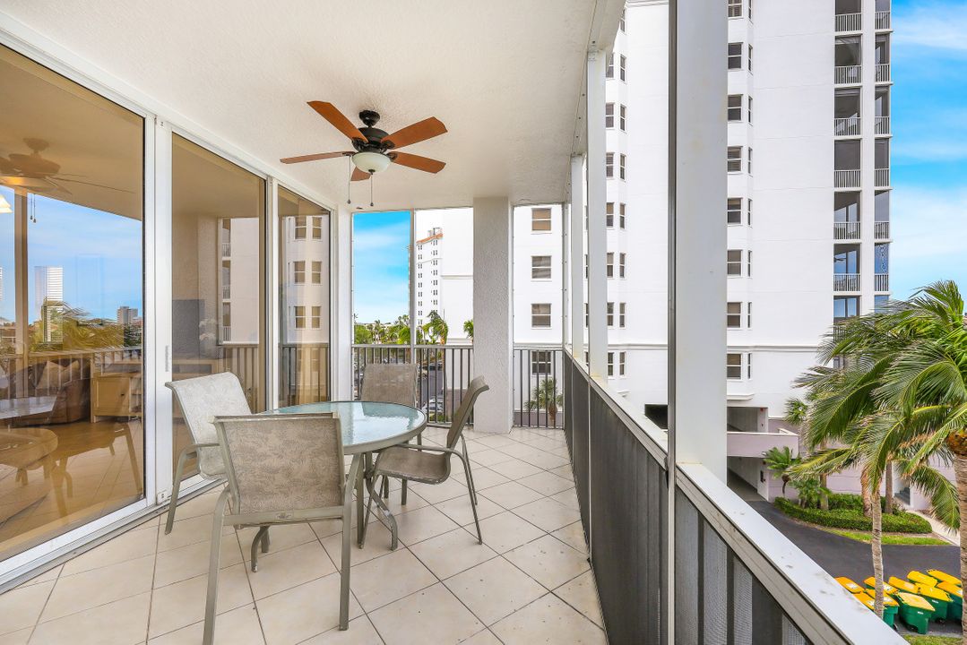 450 Launch Cir #401, Naples, FL 34108