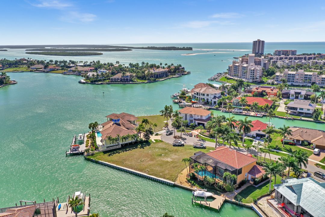 1261 Stone Ct, Marco Island, FL 34145