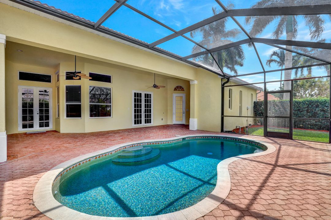 1055 Jardin Dr, Naples, FL 34104