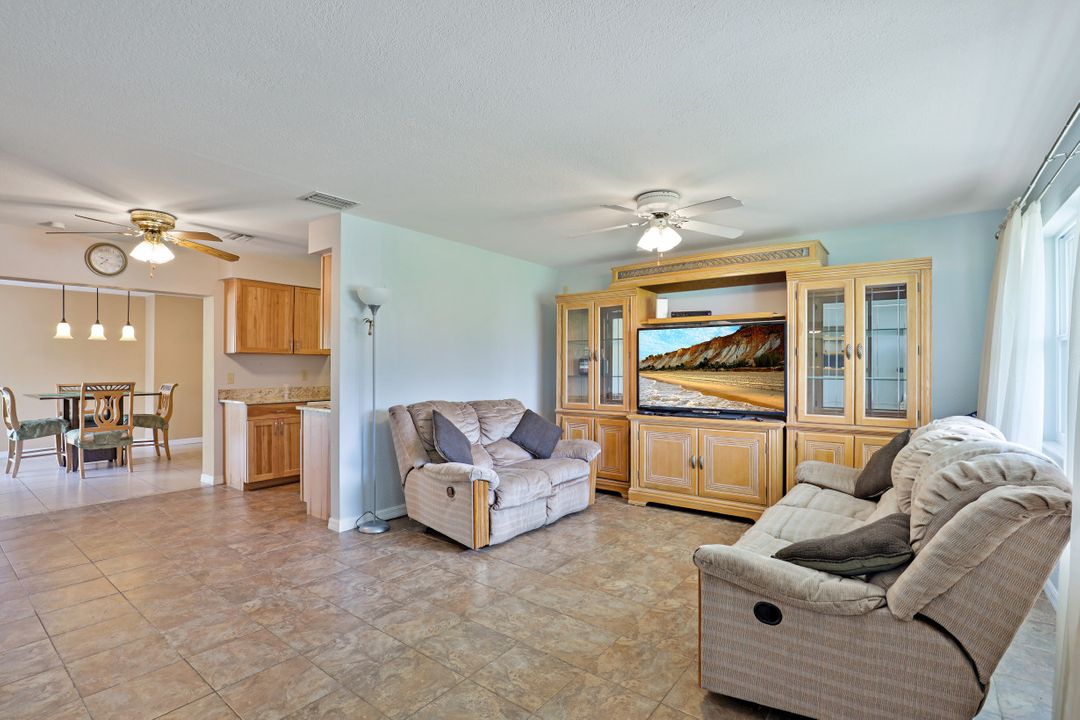 2014 Gray Ct, North Fort Myers, FL 33903