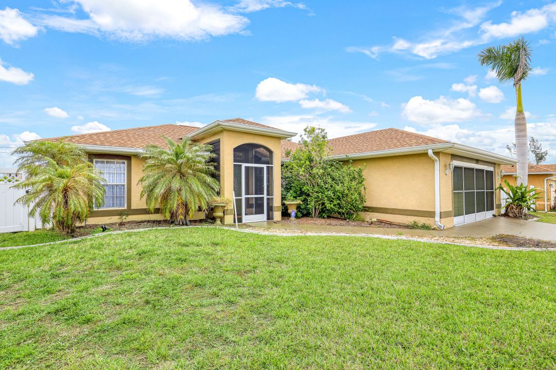 1156 NW Juanita Pl, Cape Coral, FL 33993