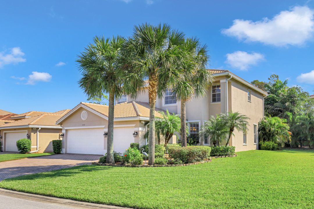 10106 Mimosa Silk Dr, Fort Myers, FL 33913