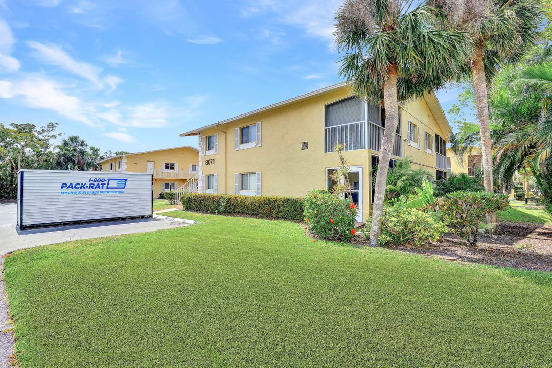 8071 Country Rd #106, Fort Myers, FL 33919