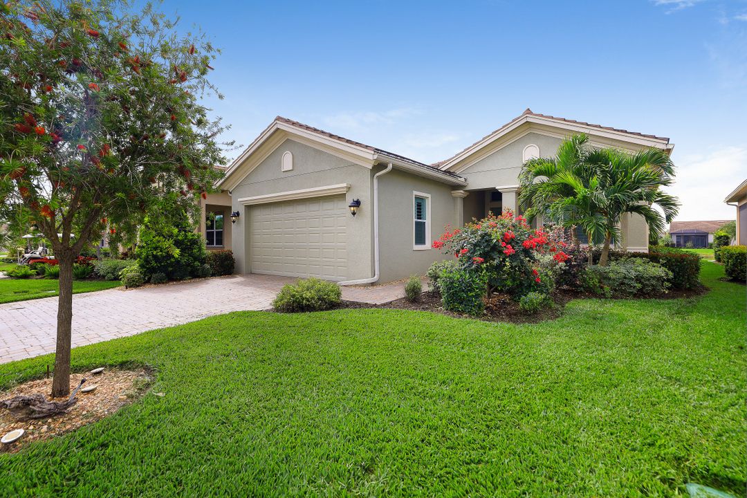 12768 Fairway Cove Ct, Fort Myers, FL 33905