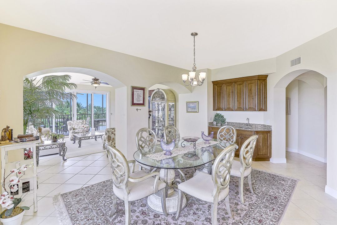 6081 Silver King Blvd #201, Cape Coral, FL 33914