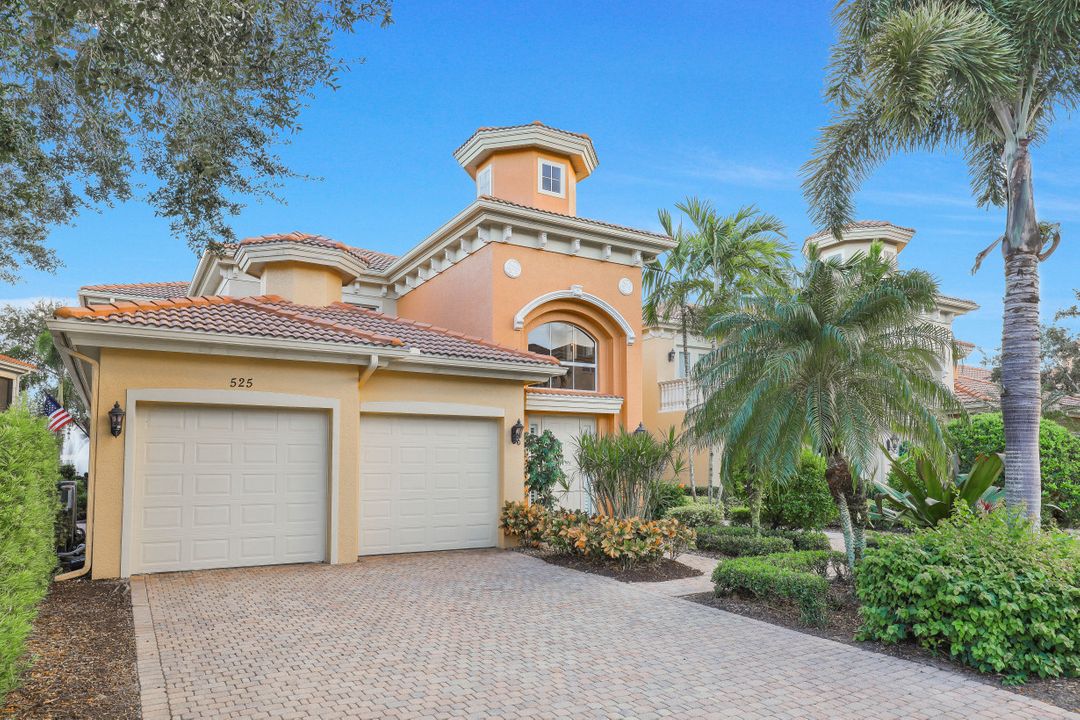 525 Avellino Isles Cir #33201, Naples, FL 34119