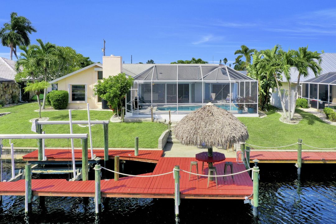 3627 SE 17th Ave, Cape Coral, FL 33904