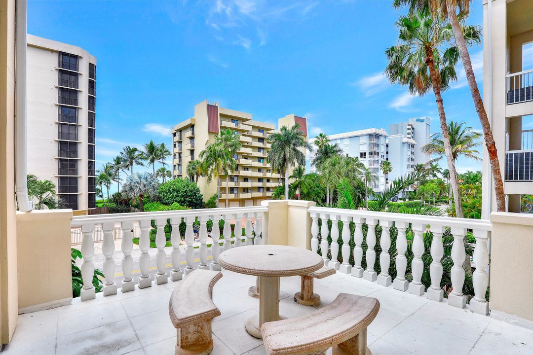 9700 Gulf Shore Dr #202, Naples, FL 34108