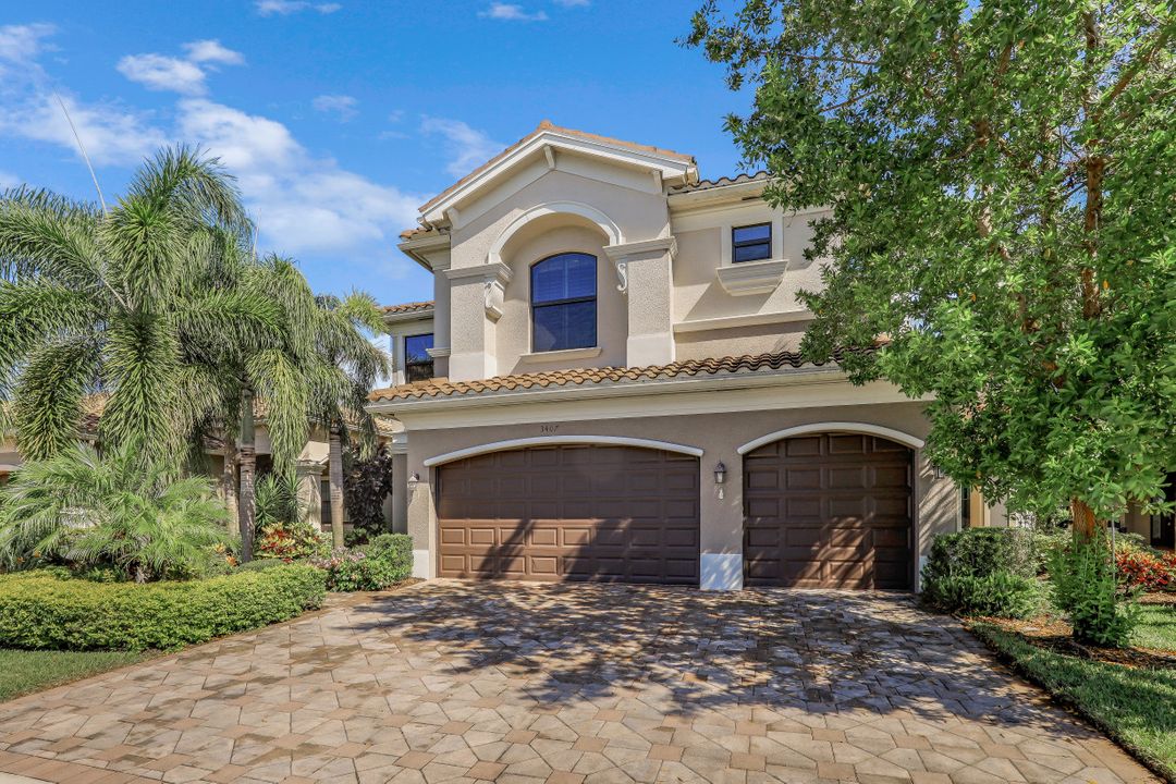 3407 Pacific Dr, Naples, FL 34119