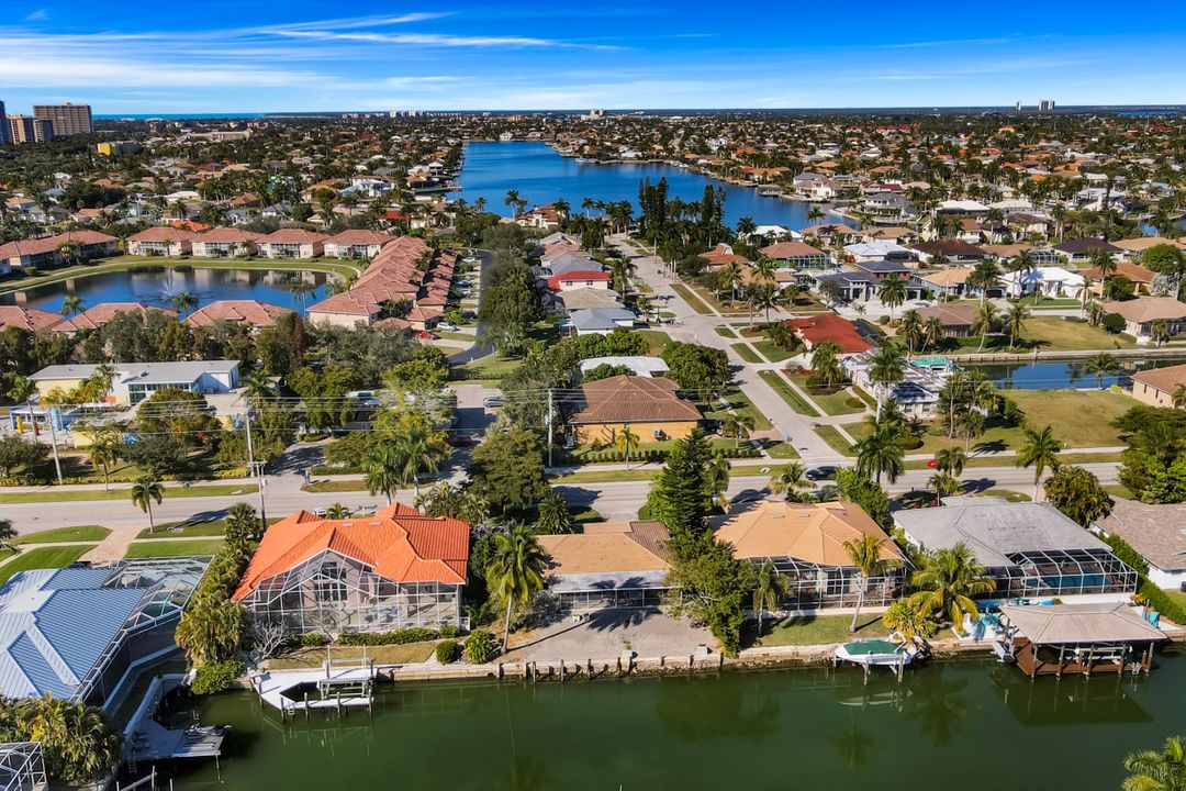 1051 Winterberry Dr, Marco Island, FL 34145