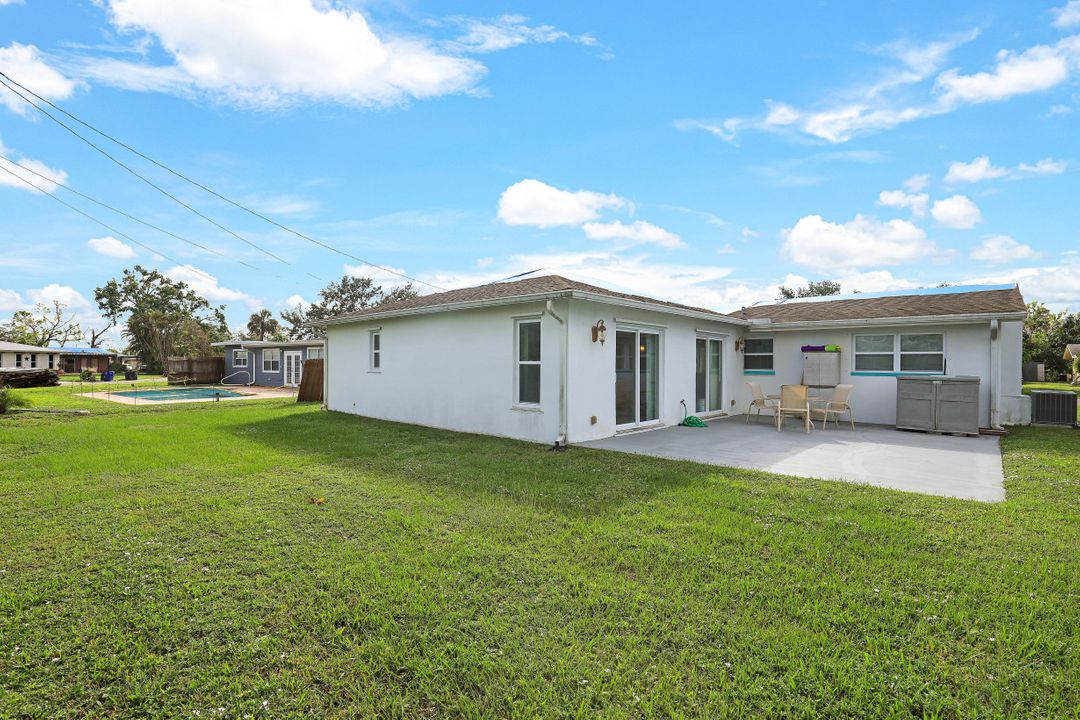 2014 Gray Ct, North Fort Myers, FL 33903