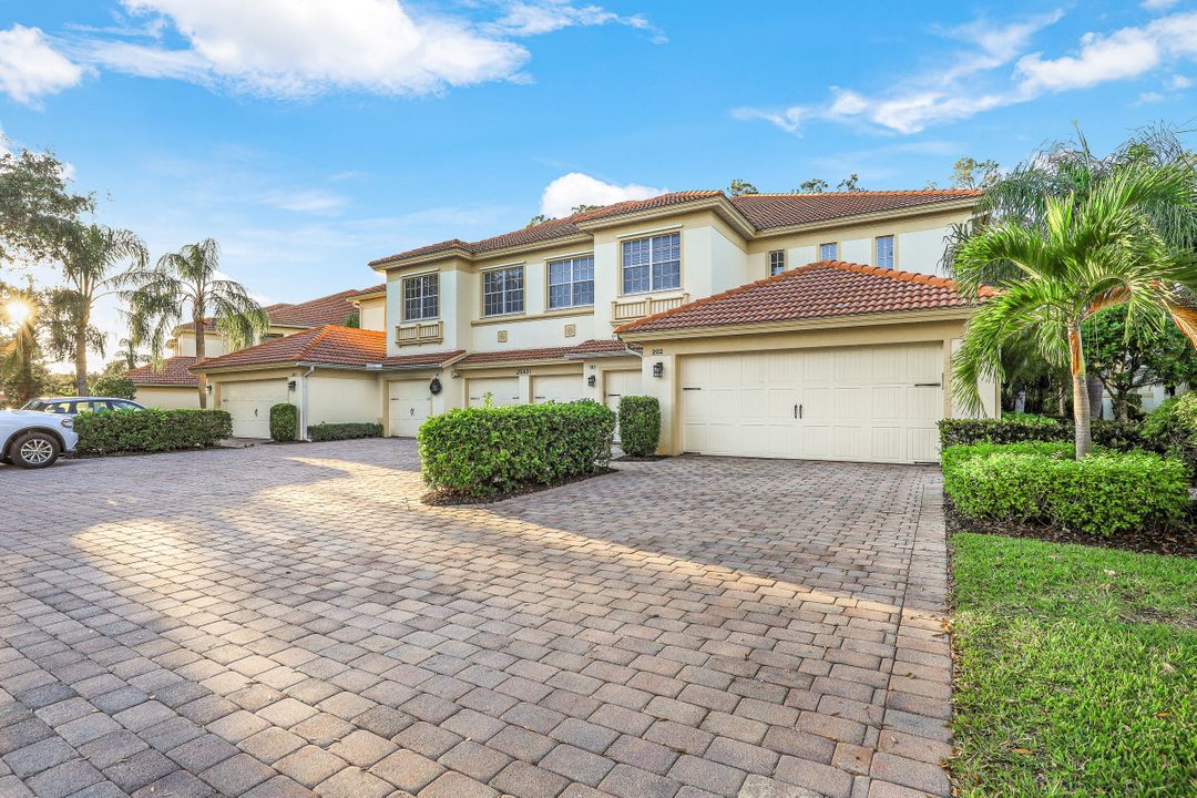 26431 Lucky Stone Rd  #102, Bonita Springs, FL 34135