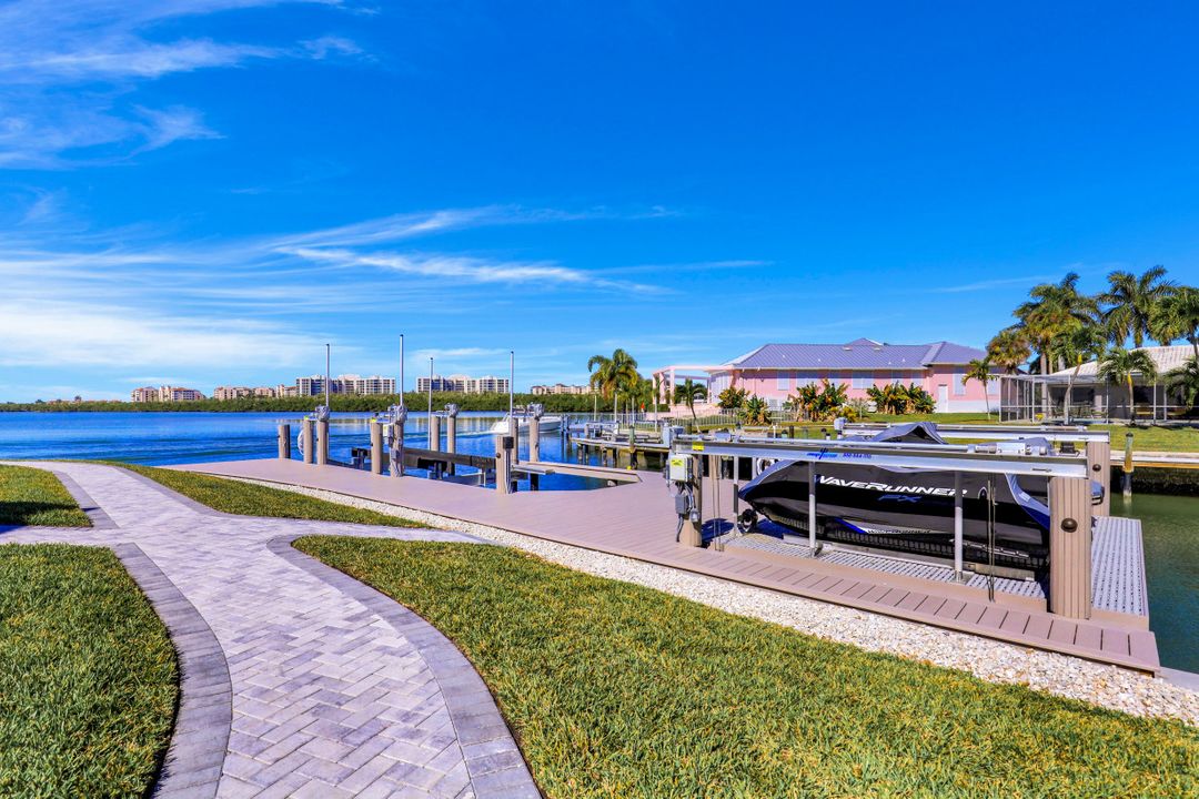 1084 Old Marco Ln, Marco Island, FL 34145