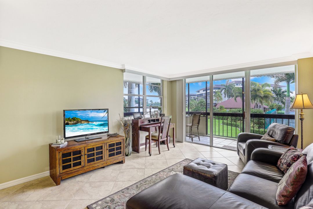 591 Seaview Ct #210, Marco Island, FL 34145