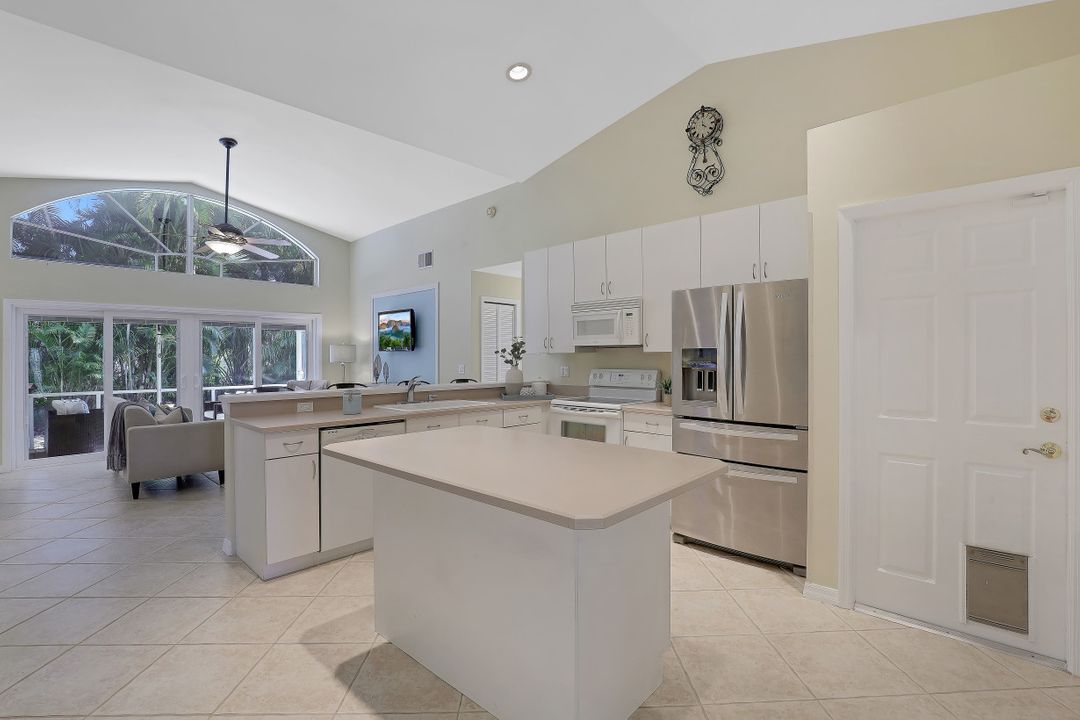 12730 Eagle Pointe Cir, Fort Myers, FL 33913