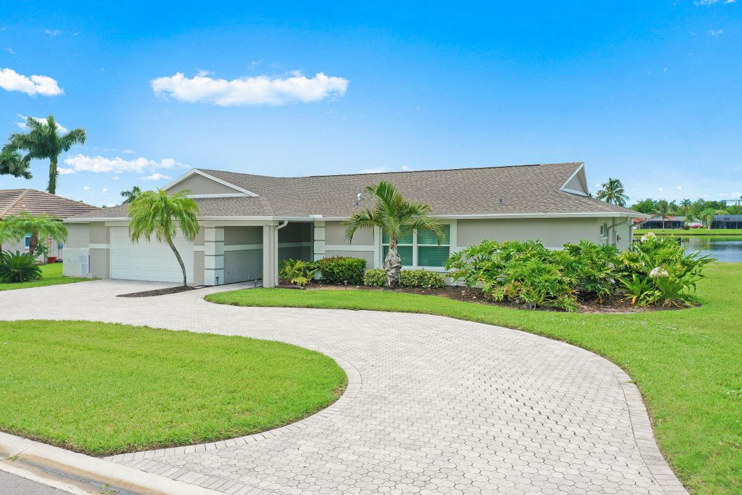 922 S Town and River Dr, Fort Myers, FL 33919