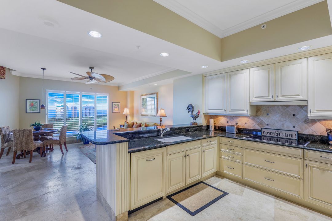 7575 Pelican Bay Blvd #1705, Naples, FL 34108