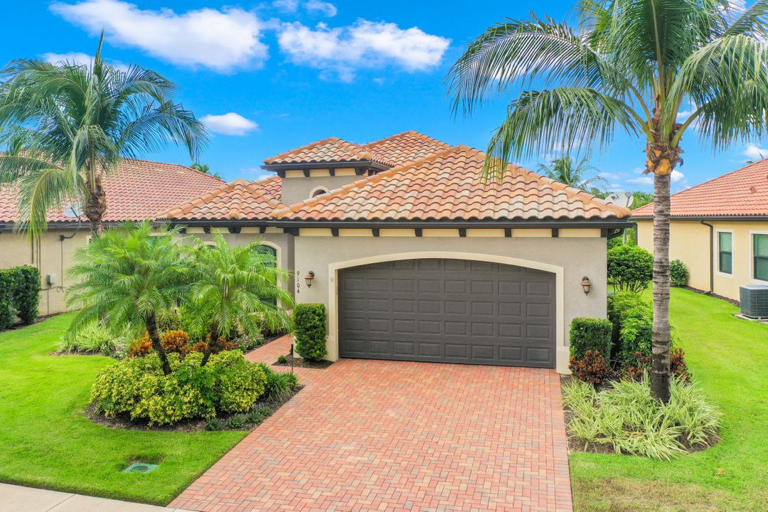 9104 Isla Bella Cir, Bonita Springs, FL 34135