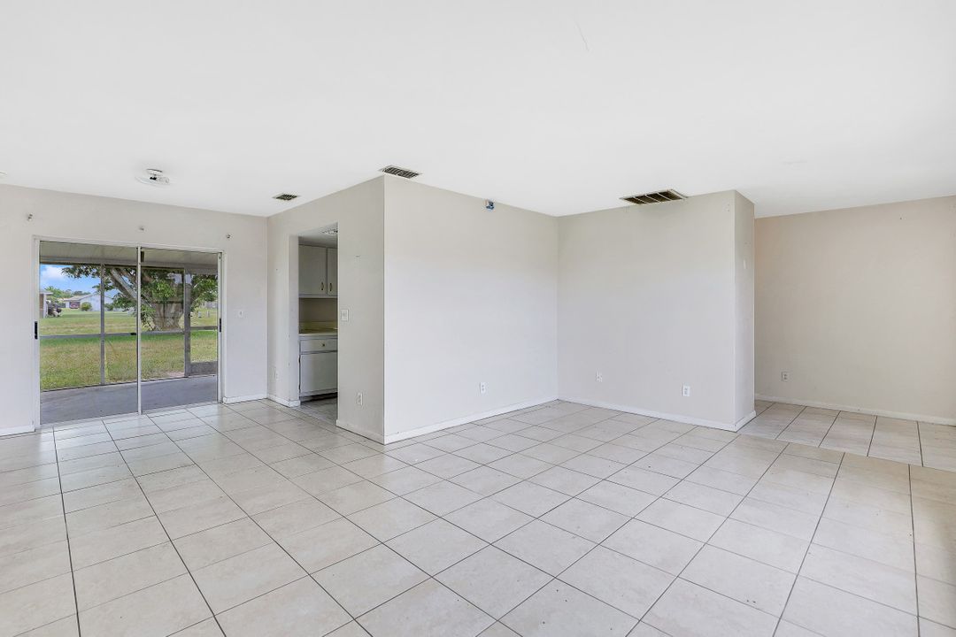 264 Ground Dove Cir SE, Lehigh Acres, FL 33936