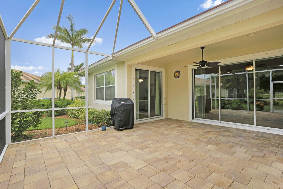 2548 Ashbury Cir, Cape Coral, FL 33991