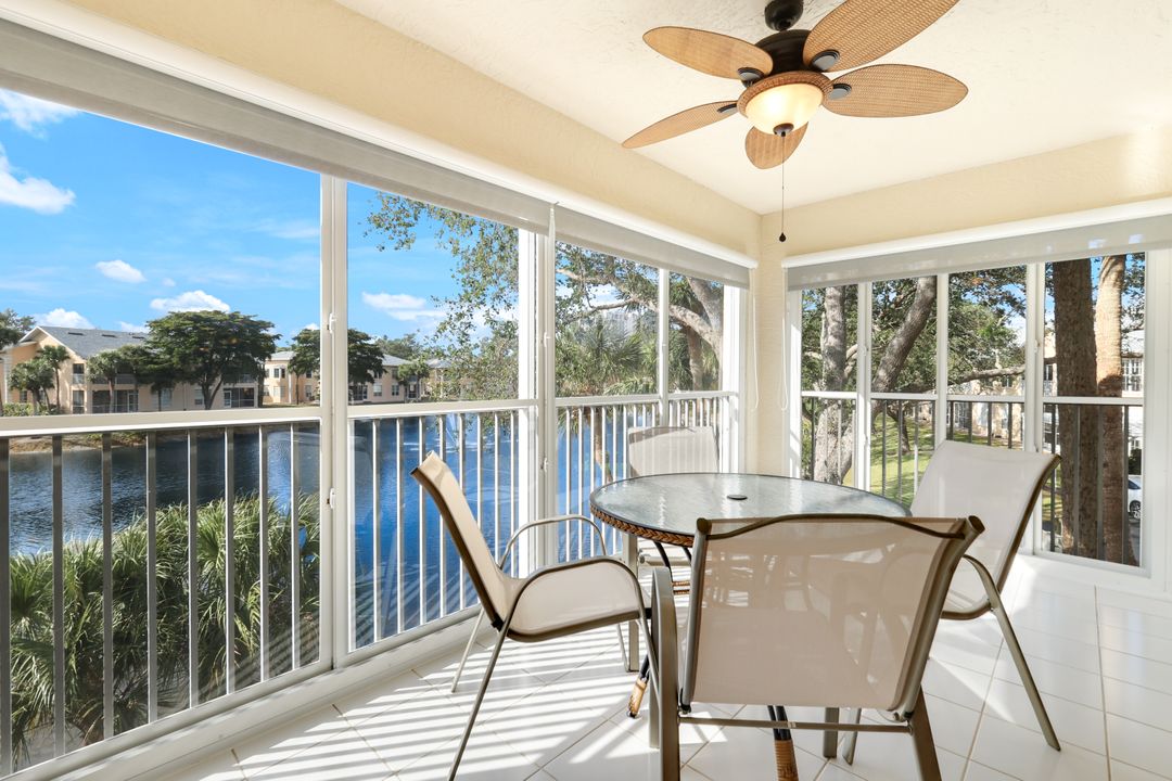 752 Wiggins Lake Dr #202, Naples, FL 34110