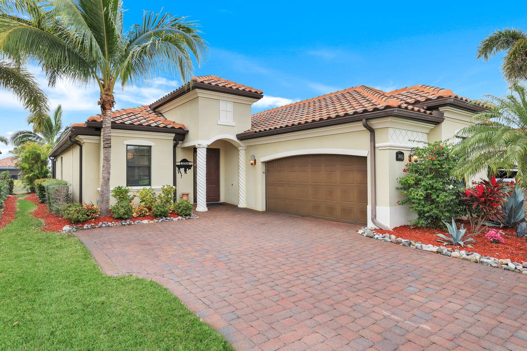 28062 Edenderry Ct, Bonita Springs, FL 34135