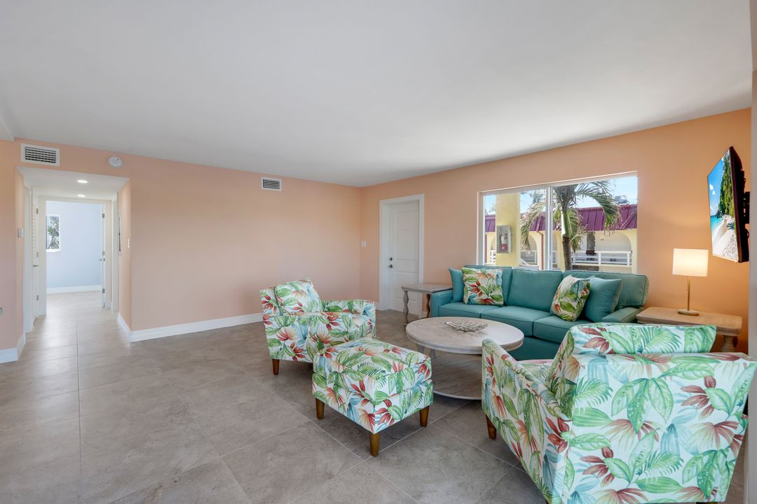 1610 Middle Gulf Dr #B3, Sanibel, FL 33957